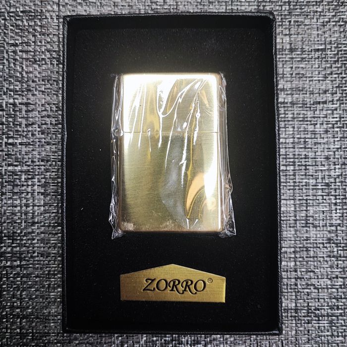 Бензиновая зажигалка Zorro