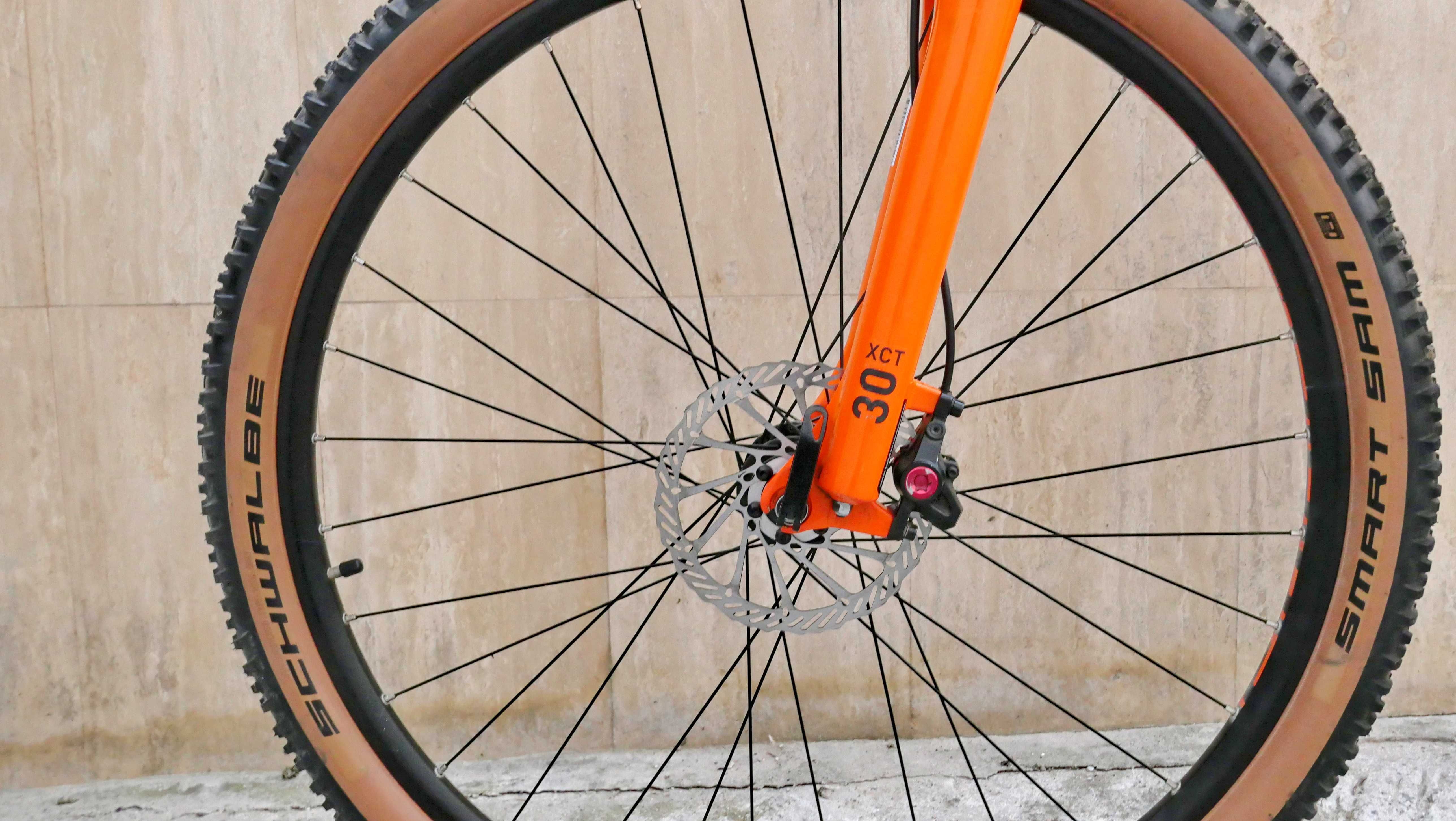 Cube Aim Race, 29 XL, Suntour 100 мм, 2x8 скорости, дискови спирачки