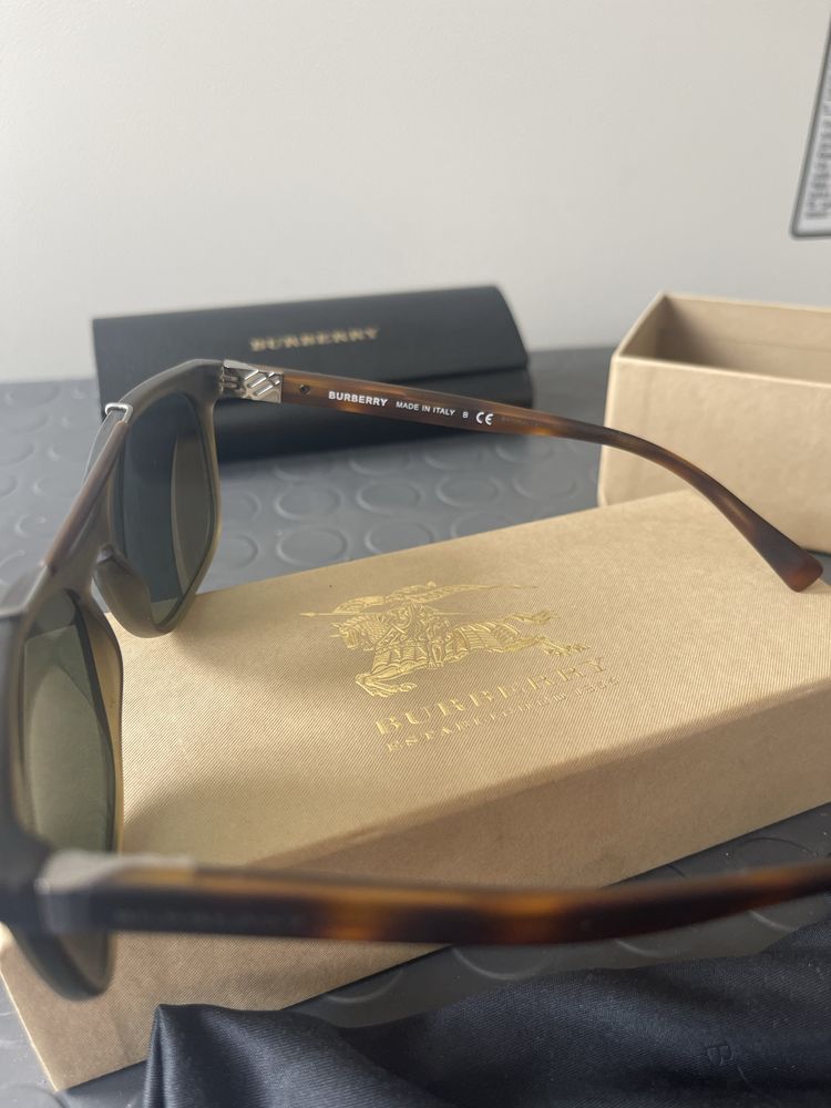 Слънчеви очила Burberry