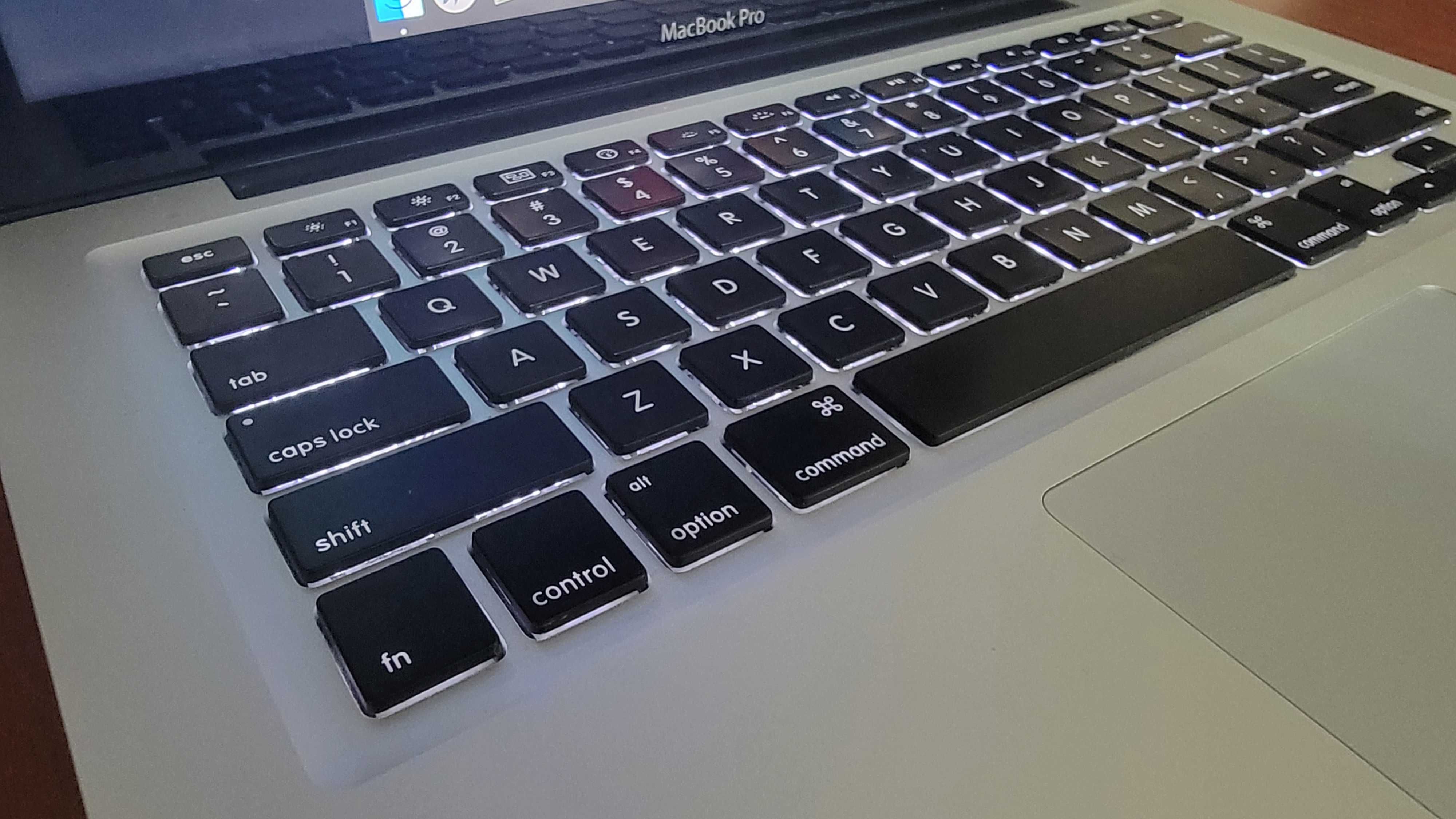 MacBook Pro (13-inch, Early 2011) срочно сотилади