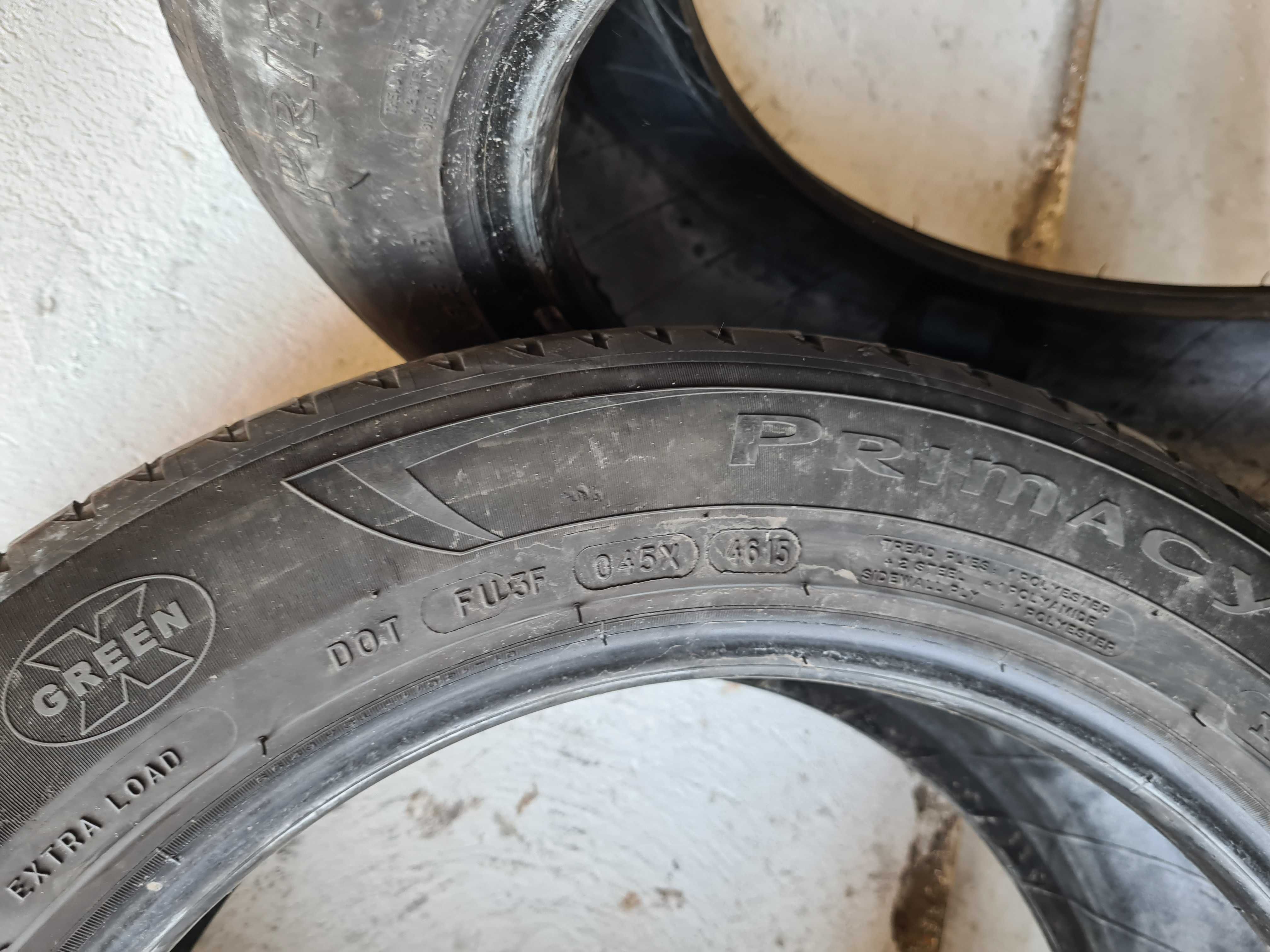 2 бр. летни гуми 215/55/17 Michelin DOT 4615 3 mm