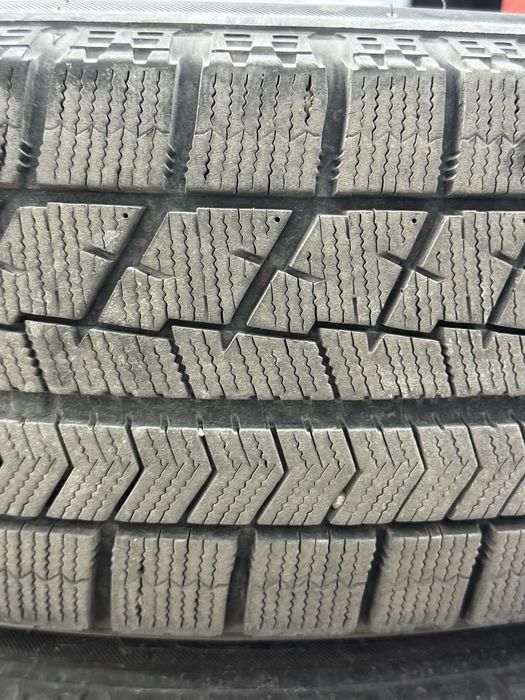 Продам Шины  япония BRIDGESTONE BLIZZAK VRX 195/65/15
