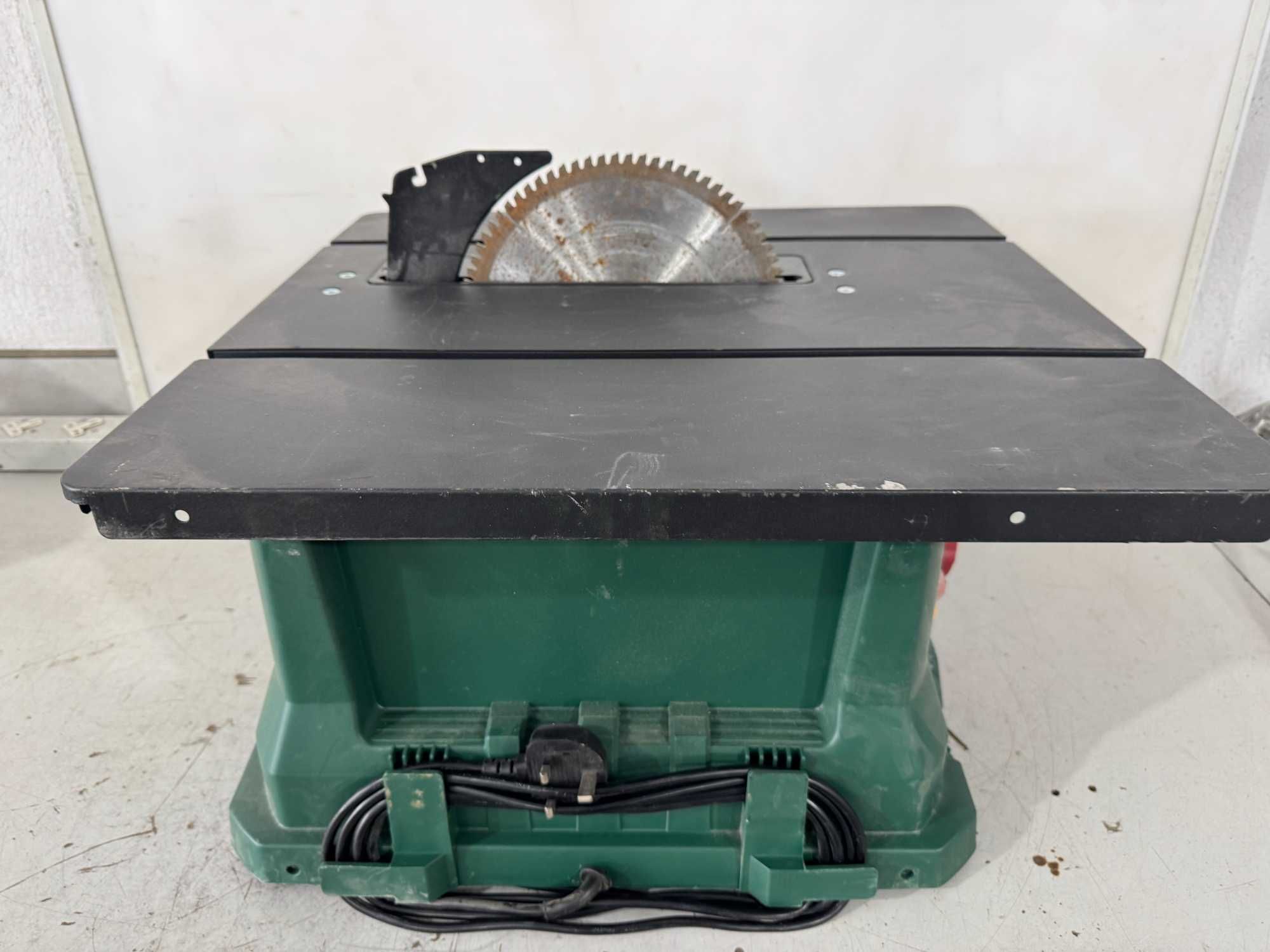 Циркуляр за дърво - Parkside 1800 W / 254 mm