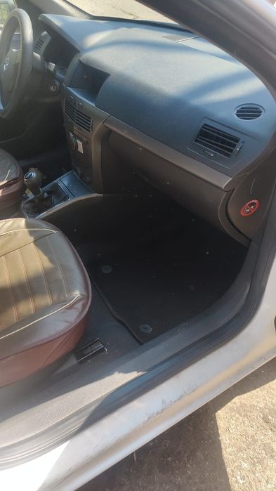 Vînd Opel Astra h