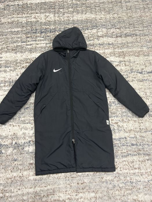 Продам длинную демисезонную мужскую куртку