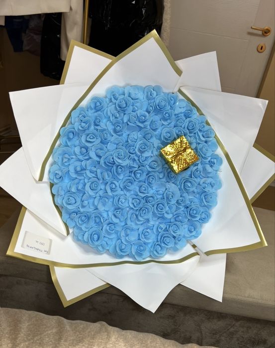 Buchet 101 trandafiri de spuma