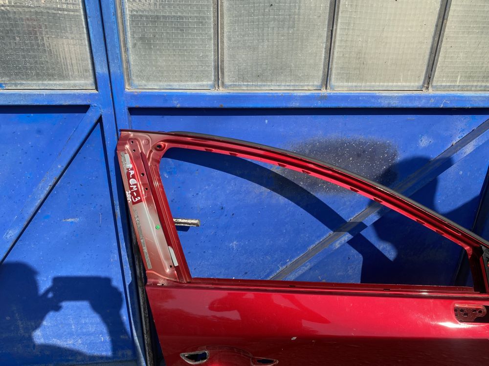 Врата предна дясна Mazda 3 2019