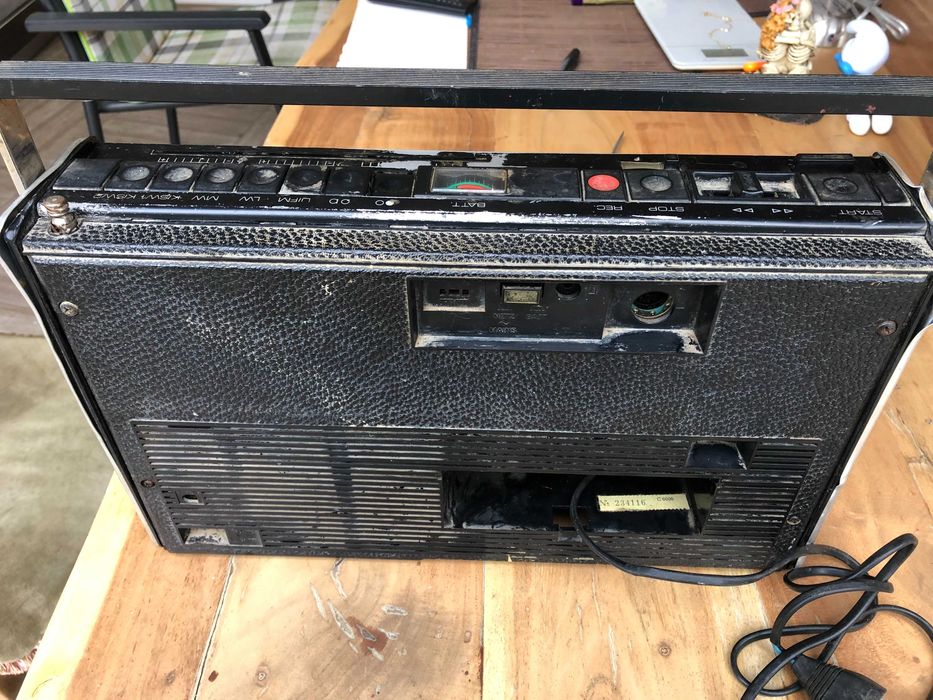 Grundig C6000 за части