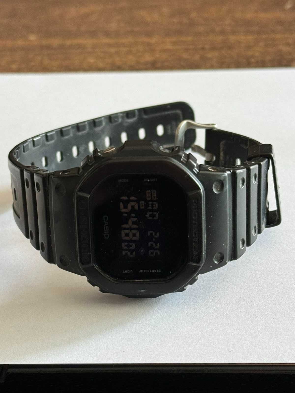 Продавам Часовник Casio G-Shock DW-5600BB-1E