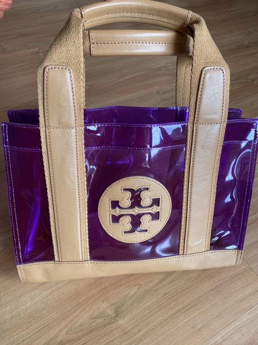 Лятна прекрасна чанта на Tory Burch