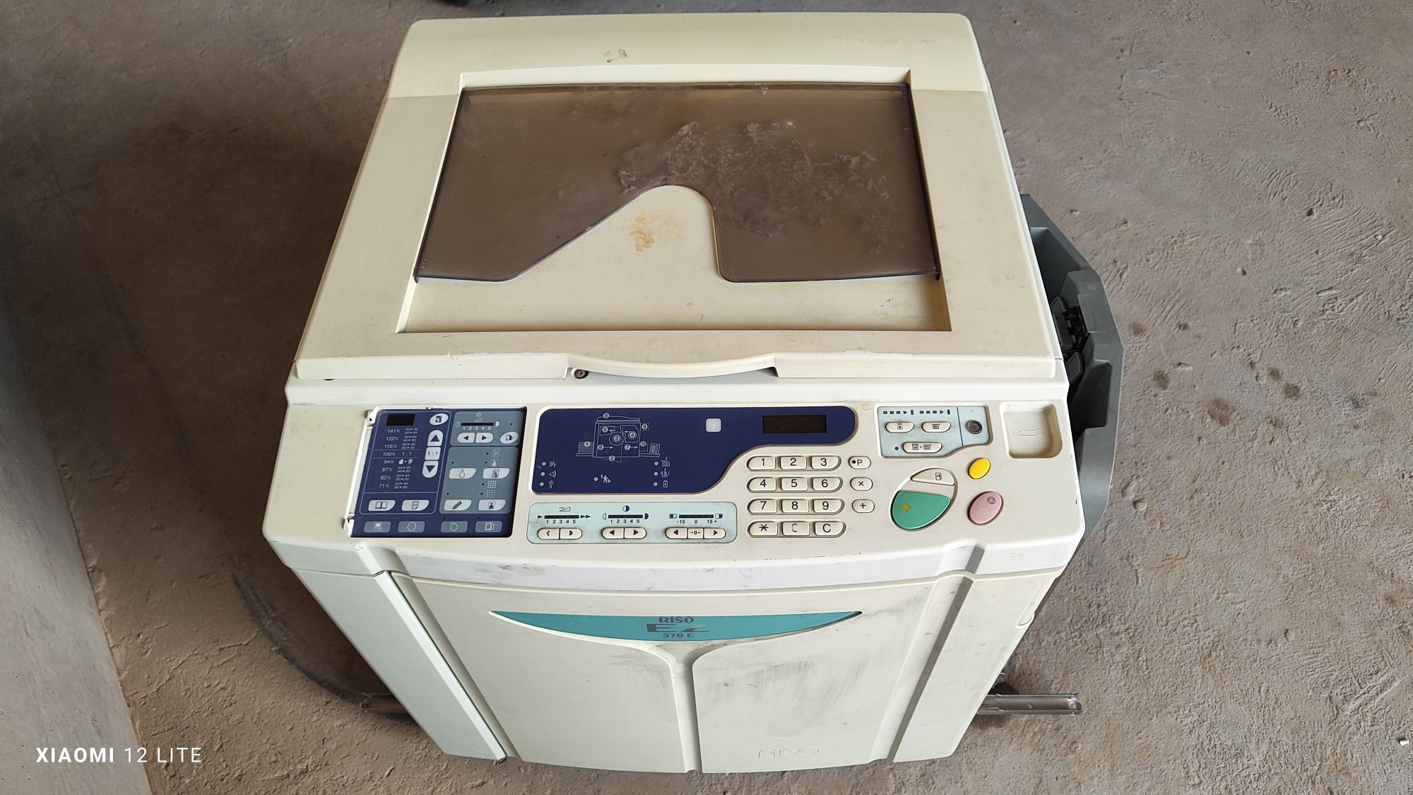 Mini tipografiya Riso 370e EZ tipografiya sotiladi rabochi