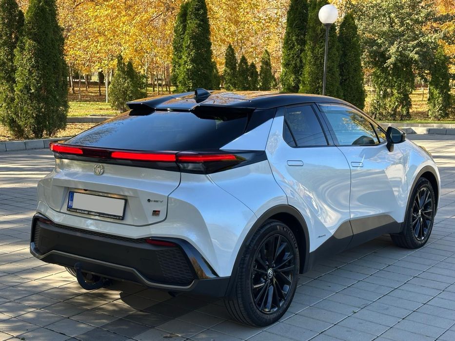 Toyota C-HR GR Sport AWD Tva Deductibil