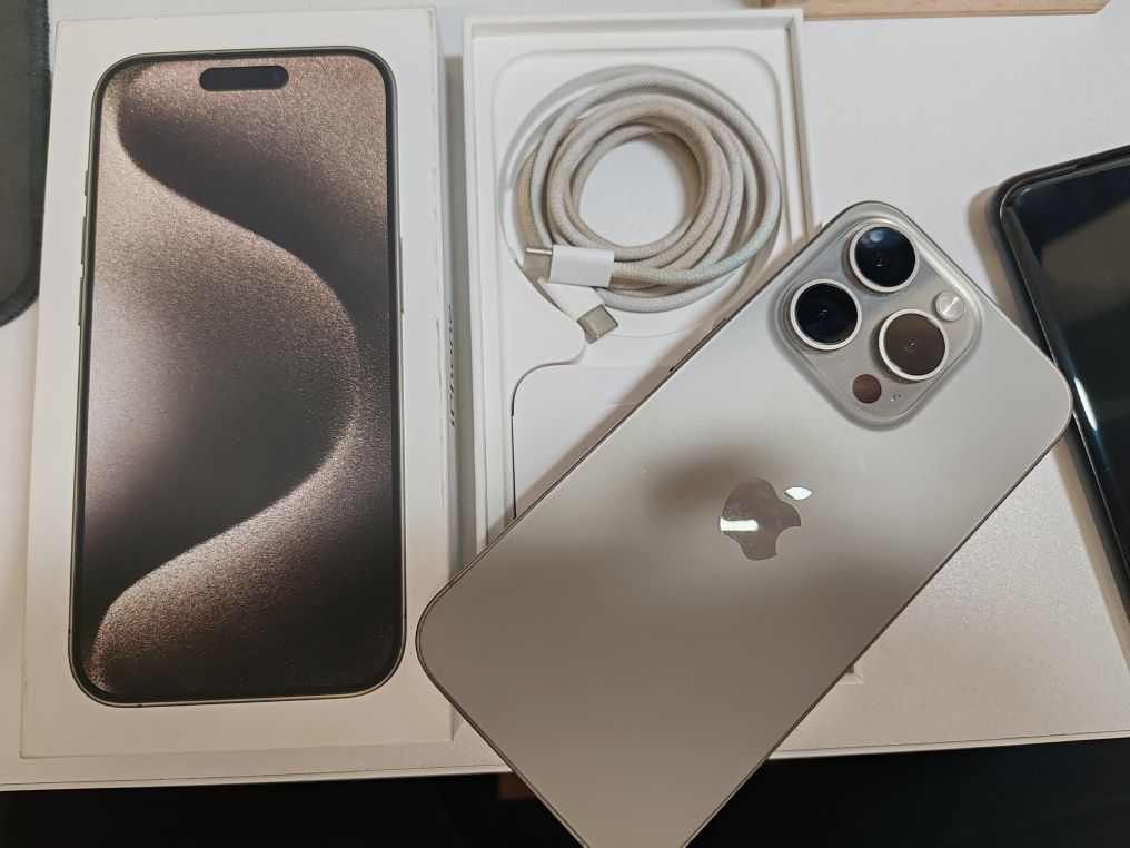 iPhone 15 Pro natural Titanium 128 GB baterie 97% cod unic 594