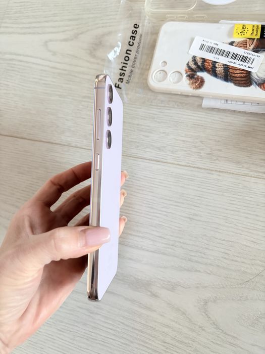 Телефон Samsung 23+