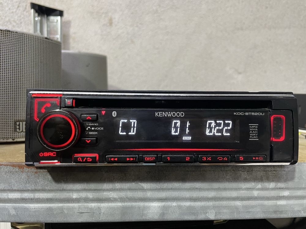Радио за кола Kenwood KDC-BT520U висок клас с блутут,флашка,CD,Радио