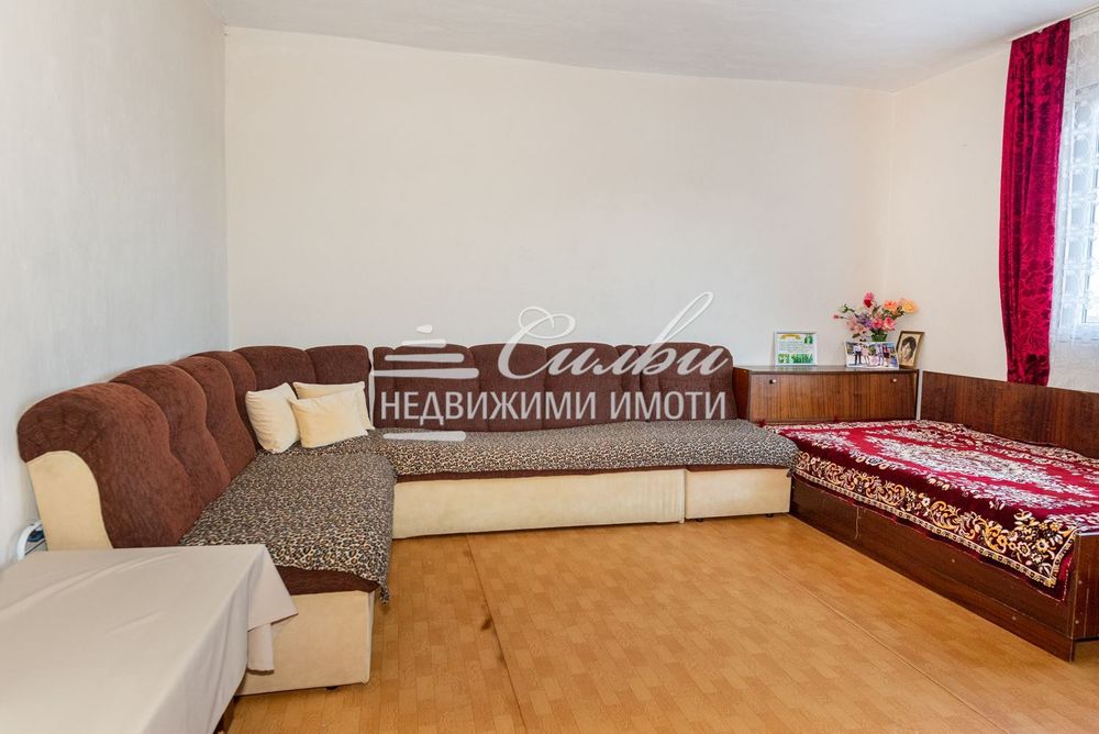 Самостоятелна едноетажна КЪЩА - кв. Дивдядово!