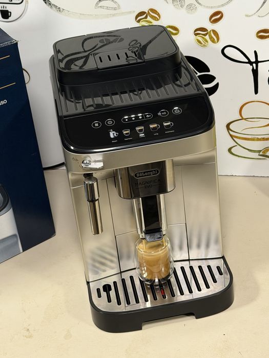 Кафемашина кафе автомат delonghi magnifica evo с гаранция