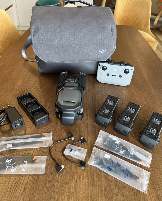 DJI Mavic 3 Classic + Fly More Kit