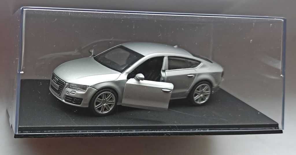 Macheta Audi A7 Sportback Type 4G8 2011 silver - MSZ 1/43