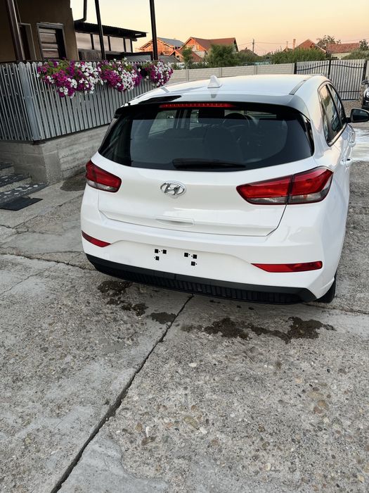 Hyundai I30 110CP 1.5 BENZINA