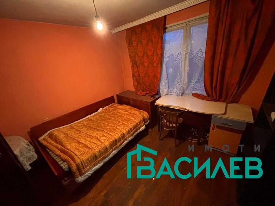 Продава се Къща в София, Център - 120 кв.м за 1250 €/кв.м - Снимка #2