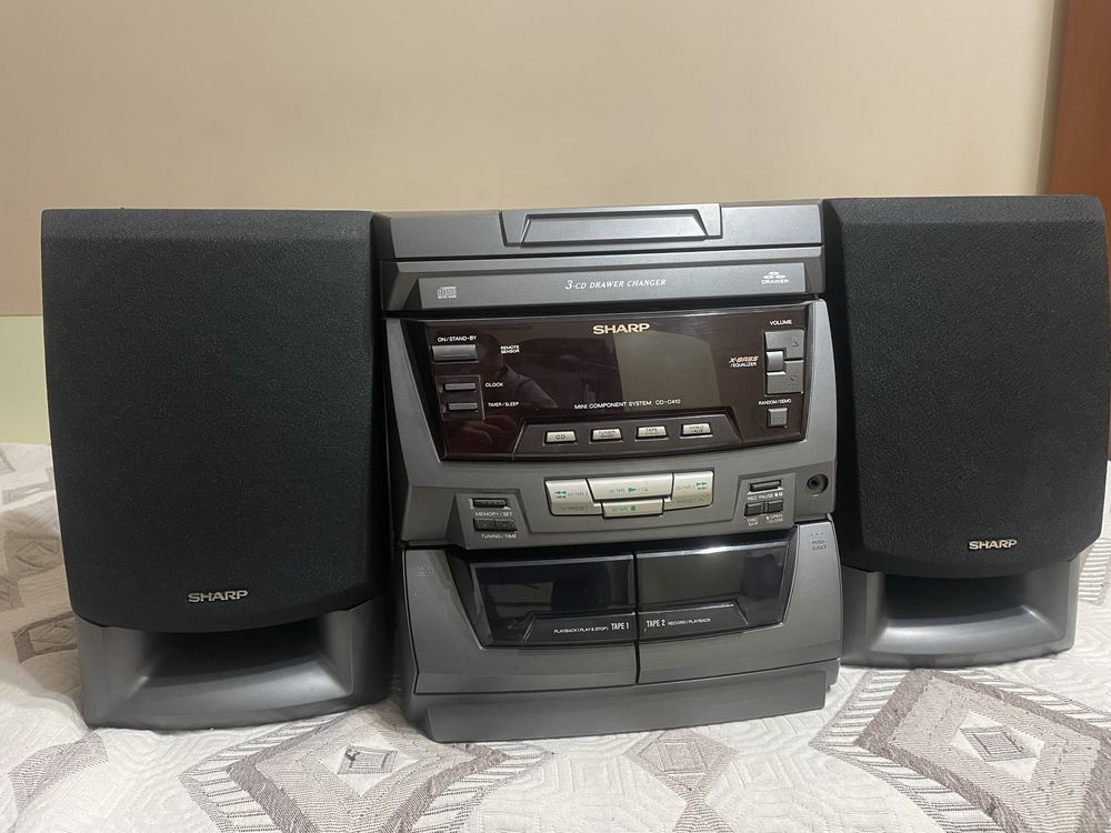 Уредба с колони Sharp CD-C410H