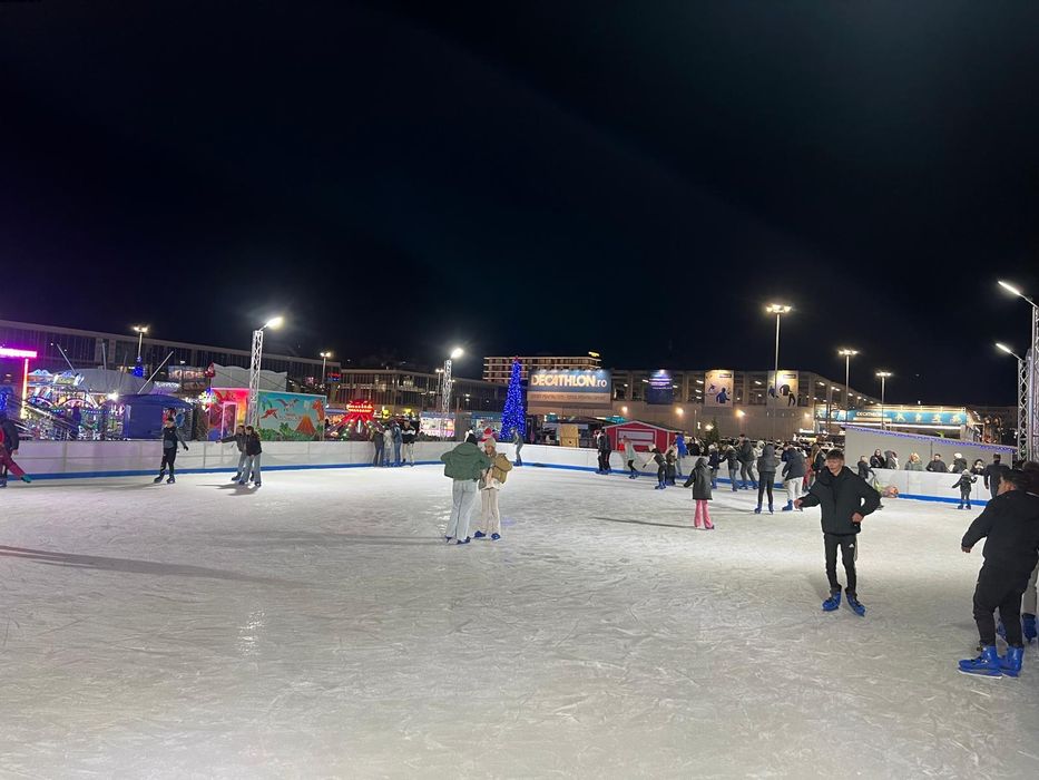 Patinoar, Carusel,Trenulet de VÂNZARE!INCHIRIAT!