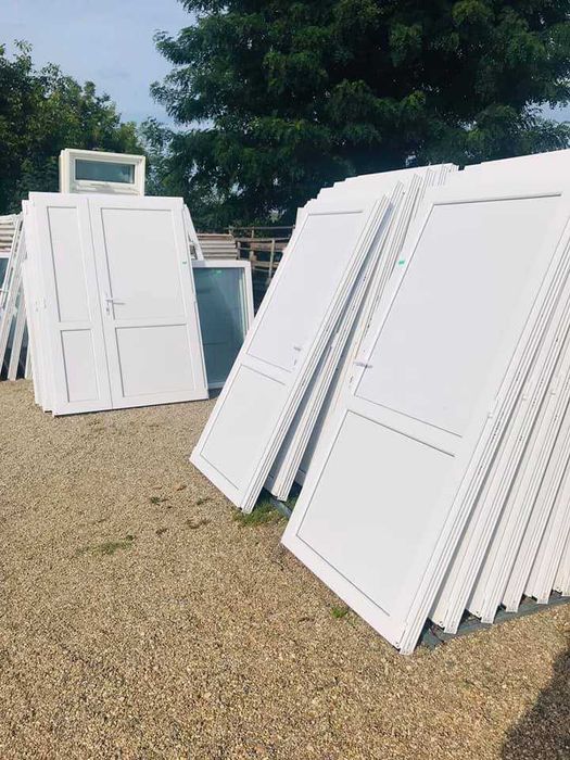 Termopane usi noi de la 850 lei