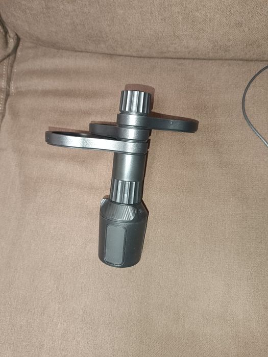 Поставка за чаши за автомобил