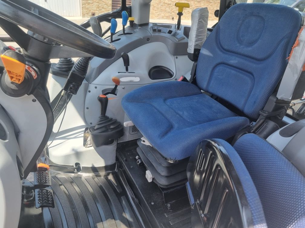 Tractor New holland t5.95