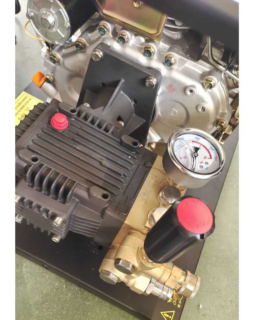 Pompa de spalat cu presiune 15HP cu motor disel Visoli