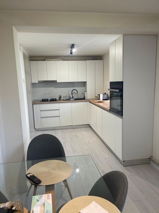 Vind Apartament 2 camere