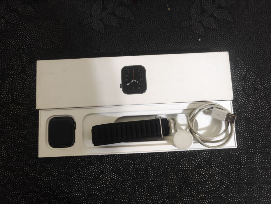 Продам Apple Watch SE 44мм