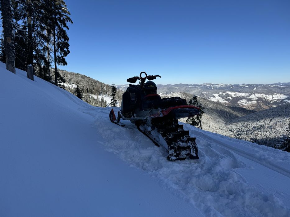 Snowmobil ski doo summit 850 turbo 2022 154