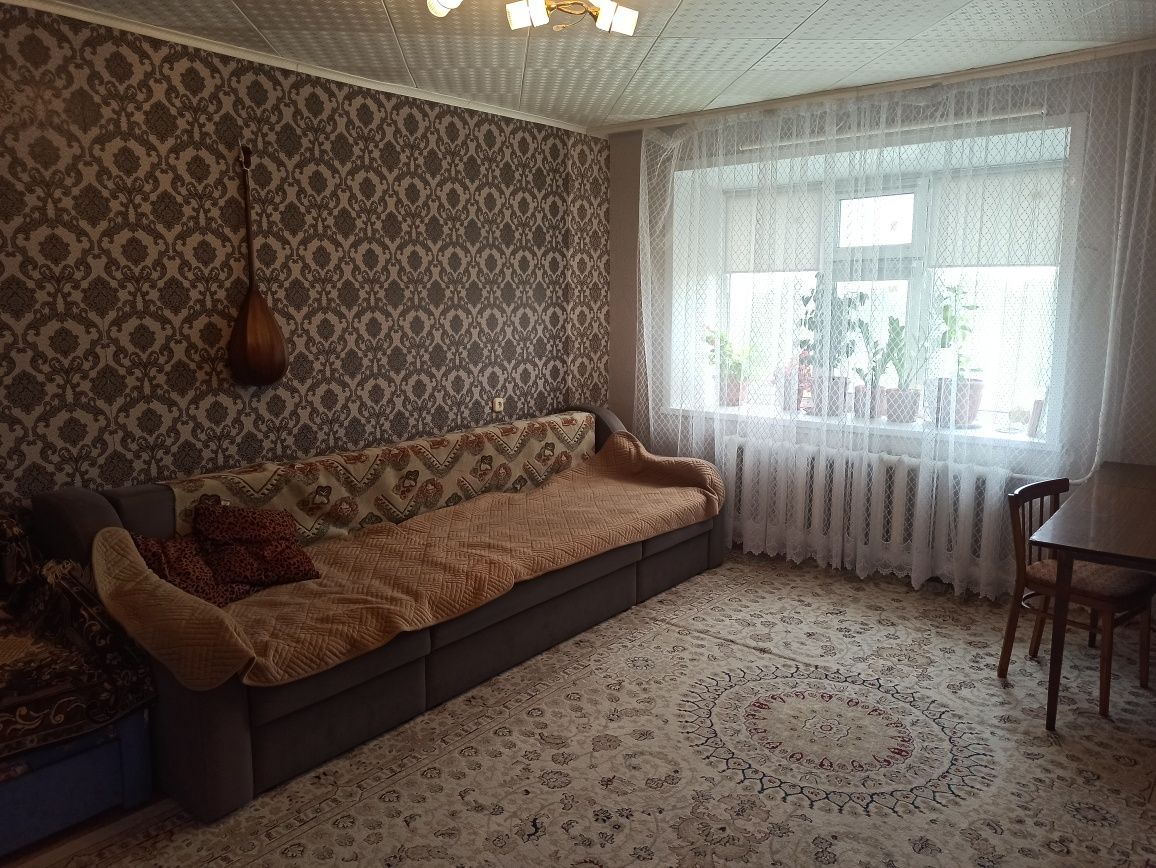 Продам четырехкомнатную квартиру