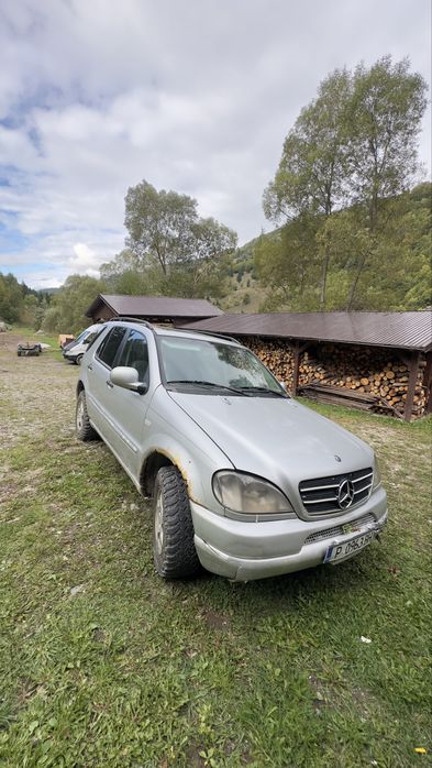 Mercedes-Benz ML 320 benzina - model SUA - imatriculat in Bulgaria