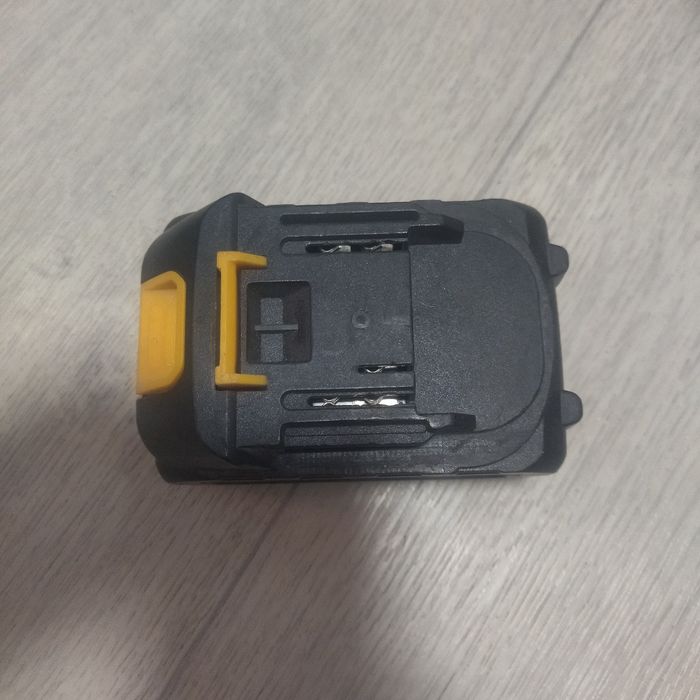 Продам батарейку