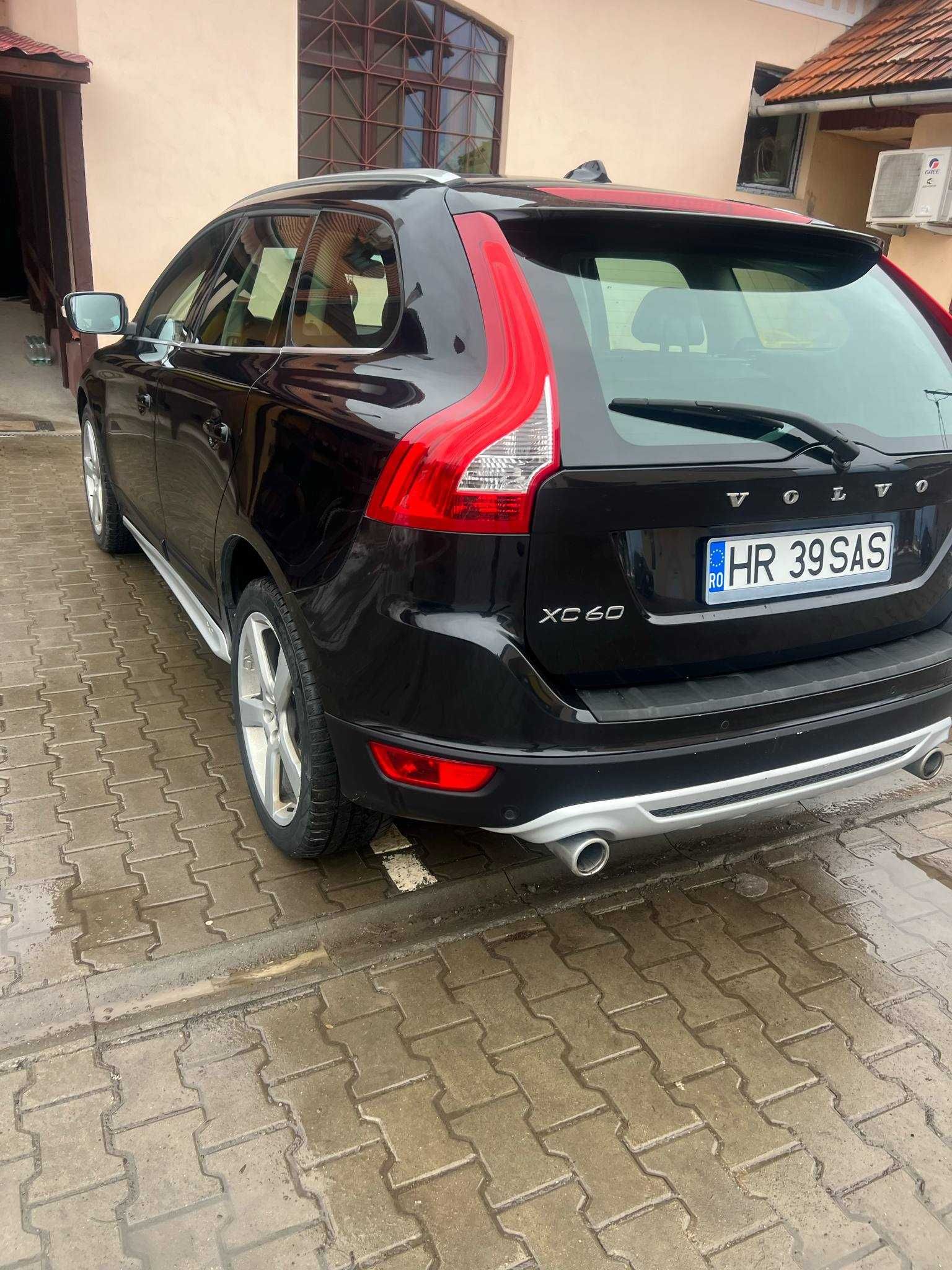 Volvo XC60 R-Design, 2013