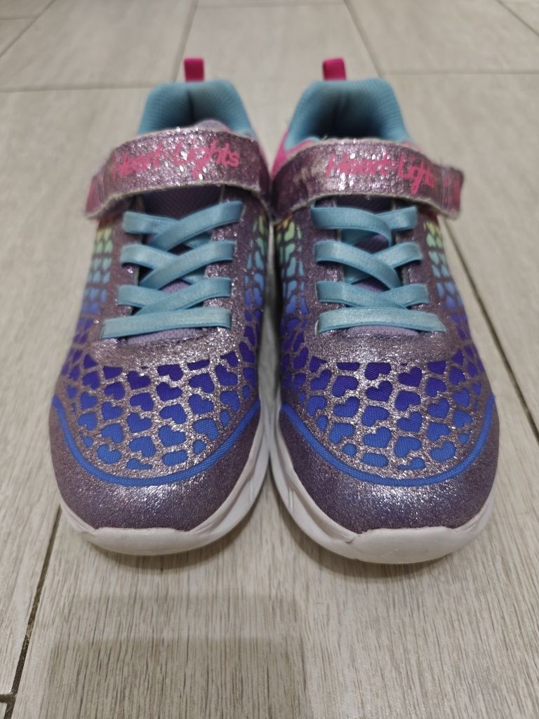 Кросовки для девочки skechers