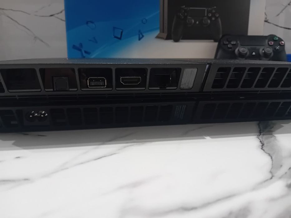 PlayStation4 Jet Black