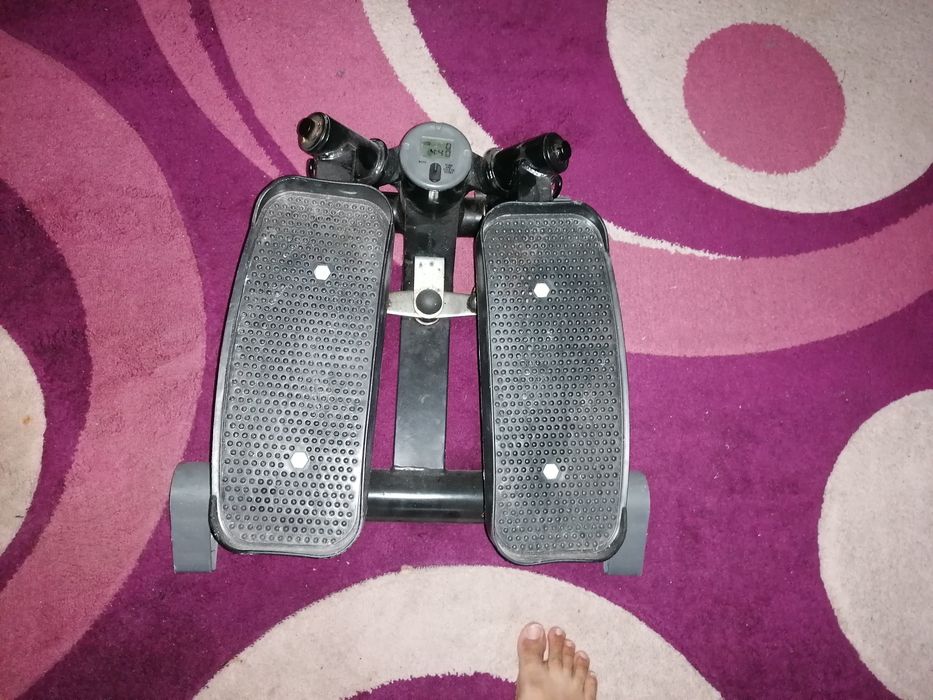 Vînd step, stare f bună