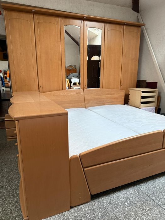 Dormitor complet din lemn masiv import Germania