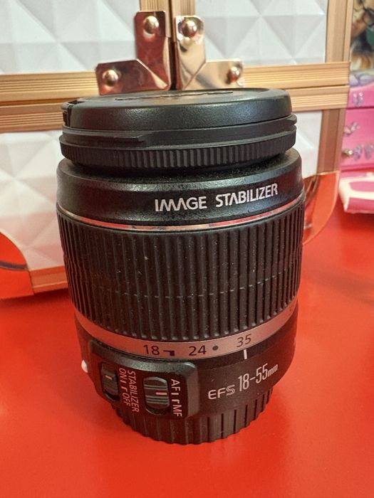 Canon EF-S 18-55mm f/3.5-5.6