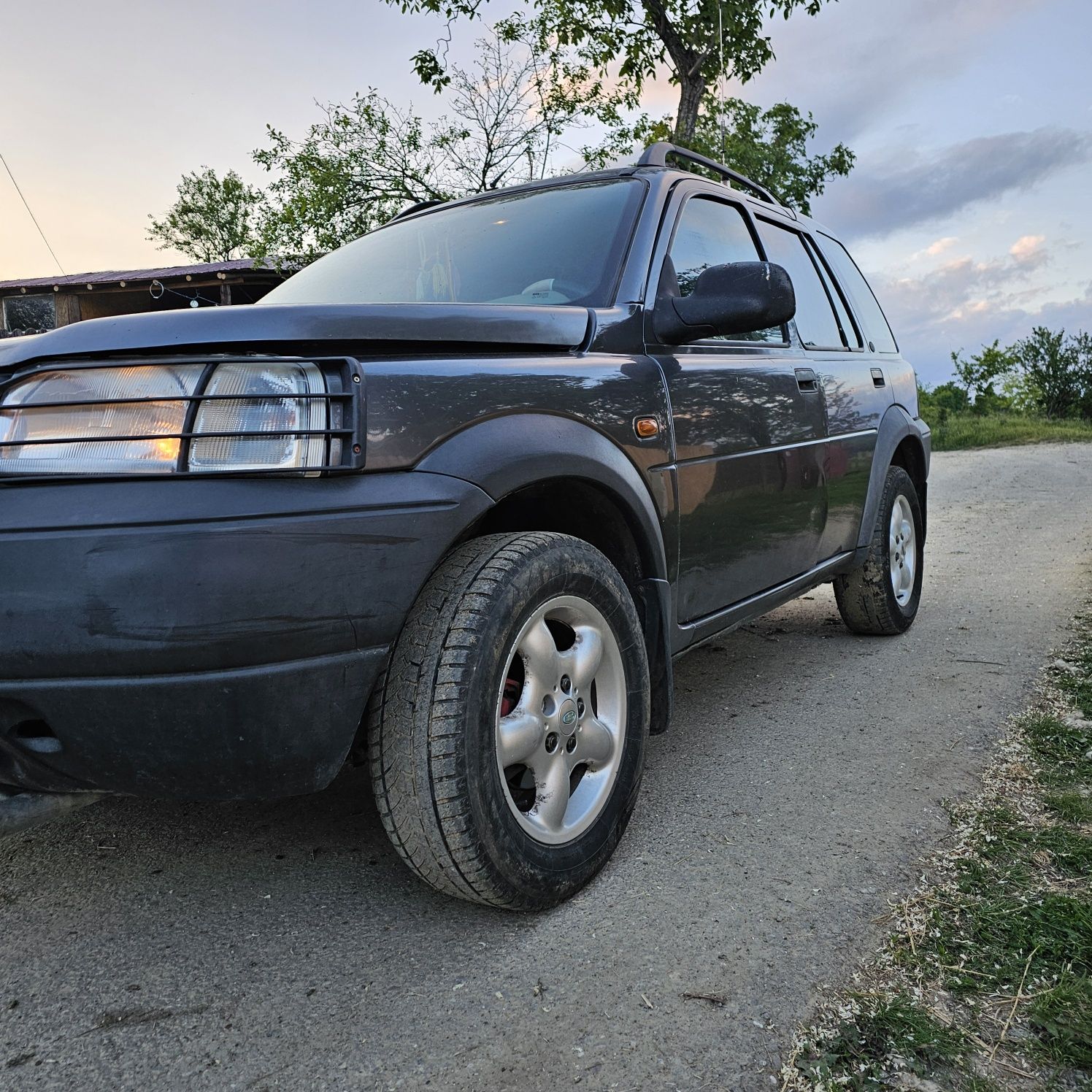 Vând Land Rover Freelander 1.8 benzina