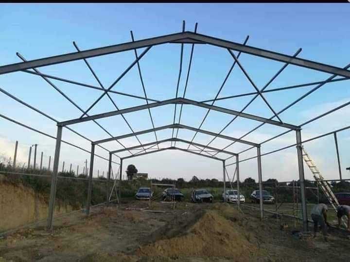 Vand structuri metalice, hale agricole sau industriale