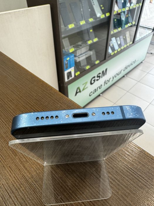 iPhone 13 / 128GB / 84% / Garantie 12 luni