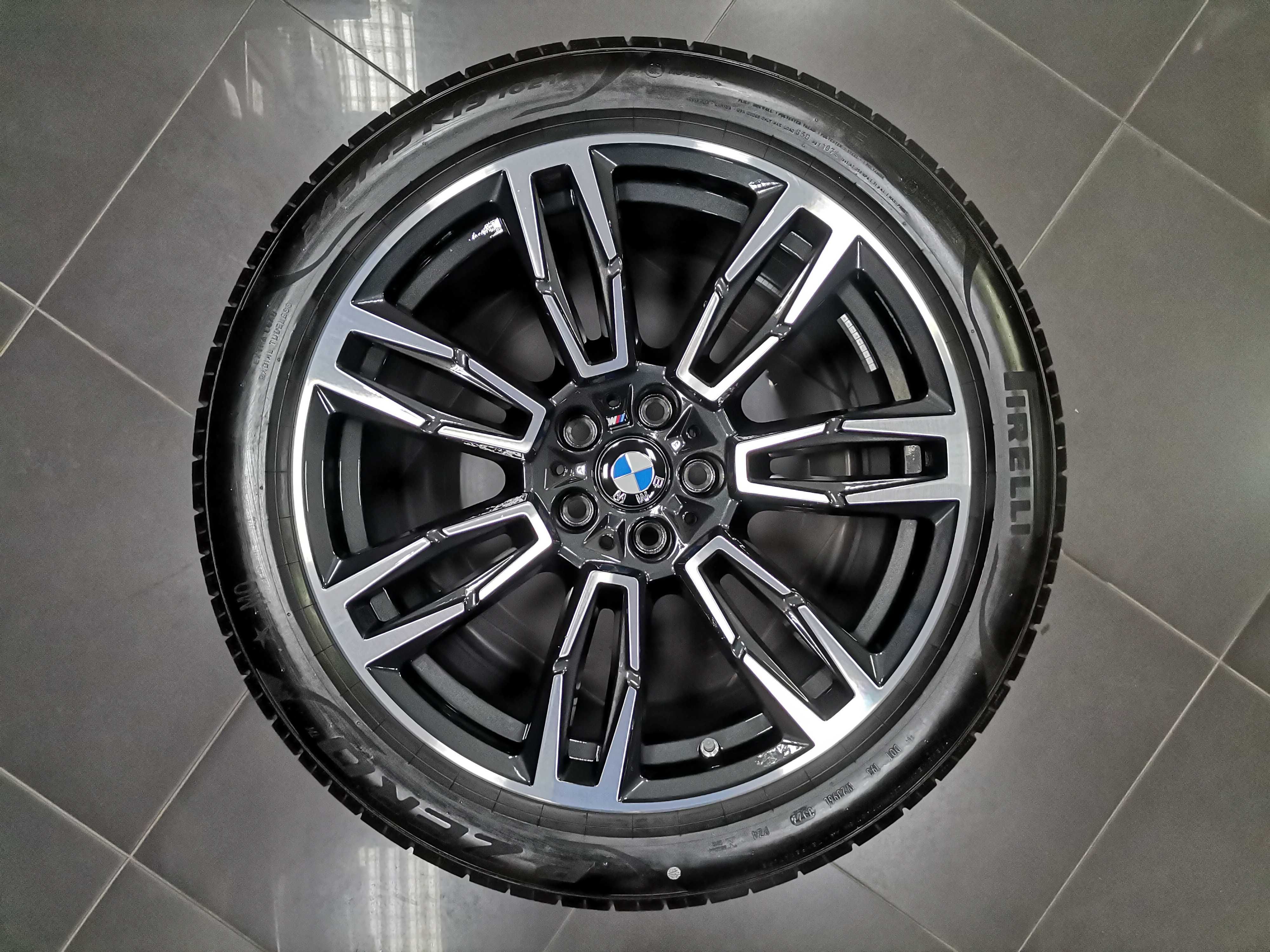 19" Нови OE BMW Джанти Style 935 M Гуми Датчици БМВ 5 G60 G61 i5
