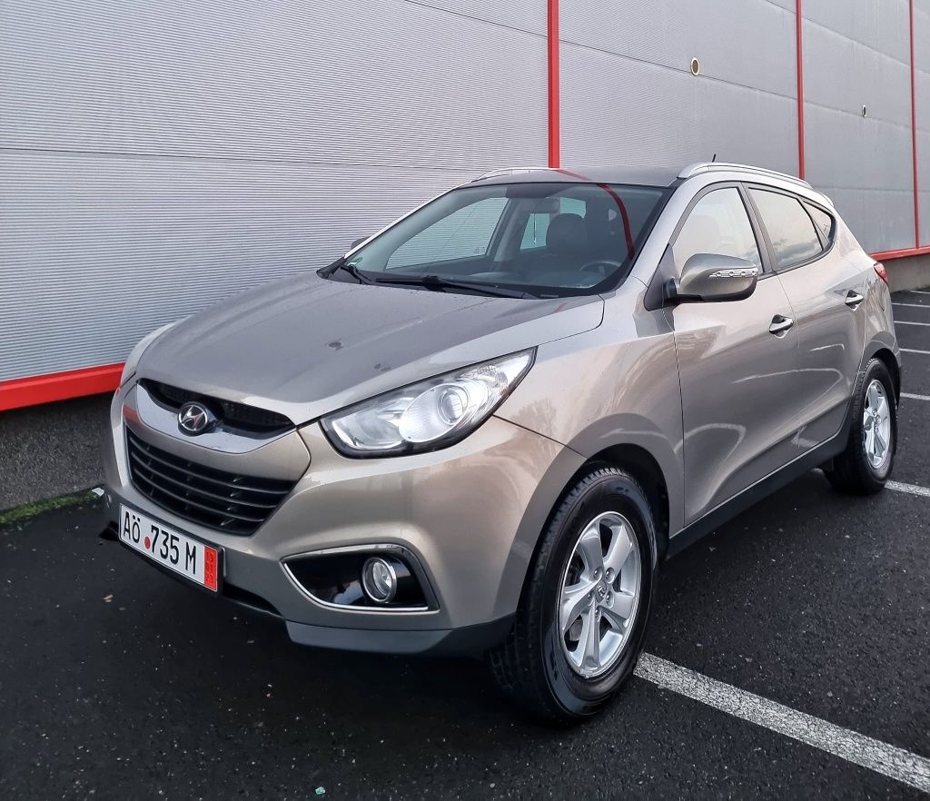 Hyundai Ix35 Tucson Style 2.0 Benzina 163Cp Navigatie/ Xenon/Tempomat/