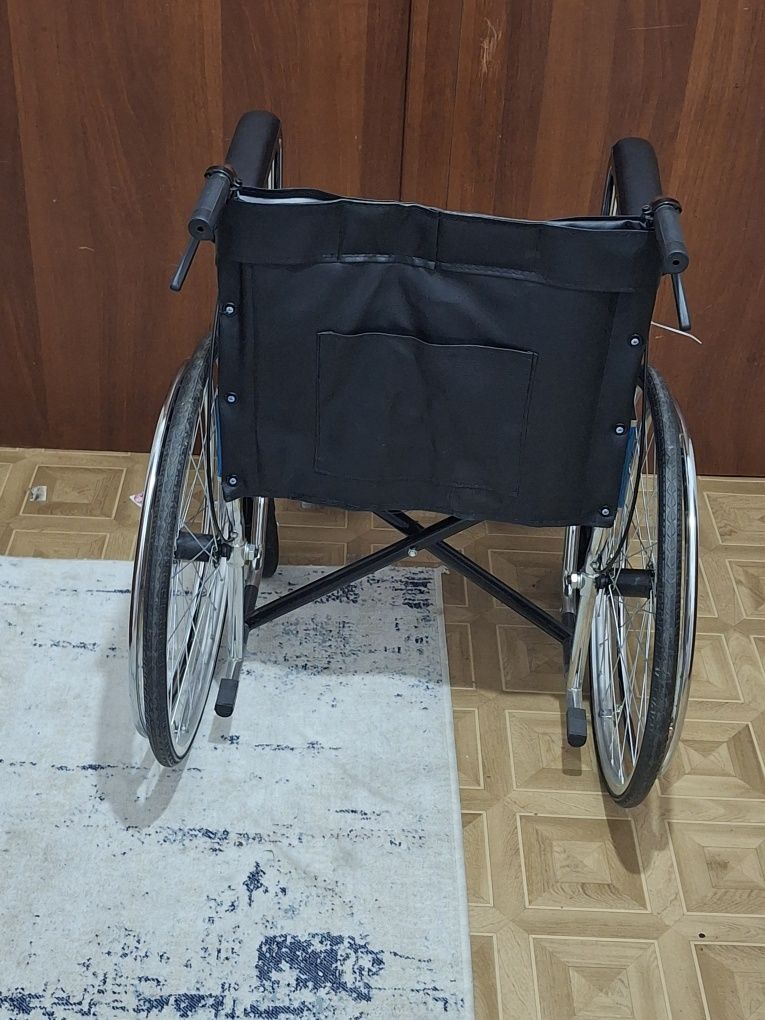 Инвалидная коляска