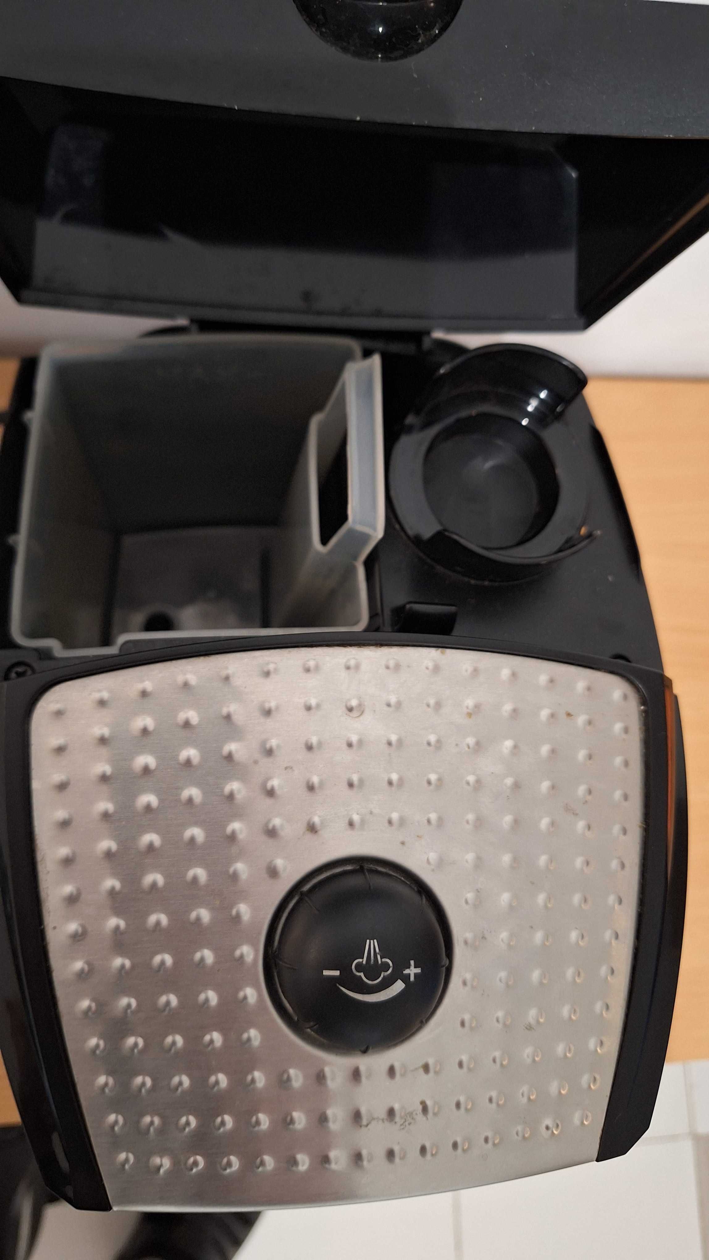 Кафемашина Делонги Delonghi ec156 b